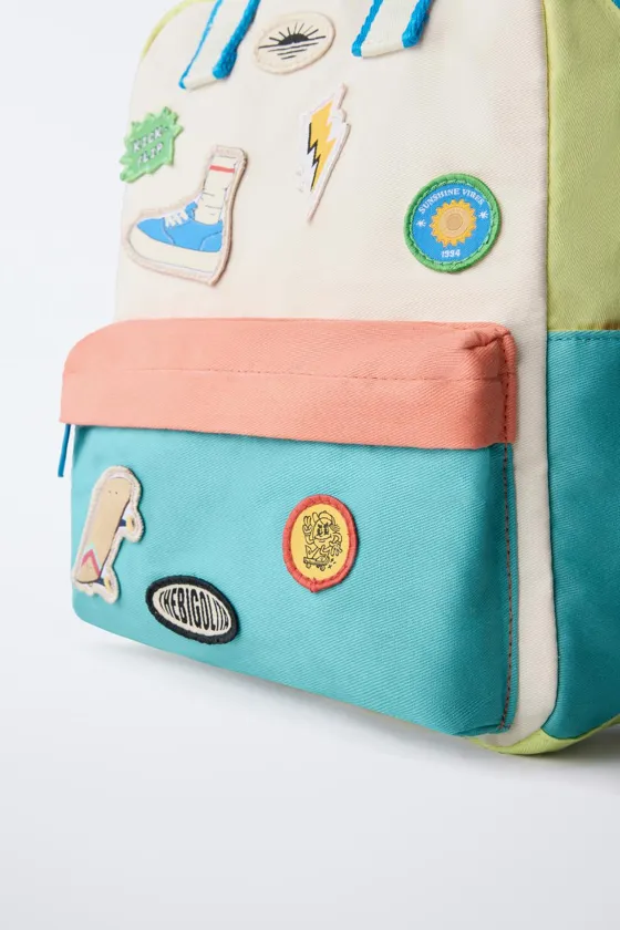 РЮКЗАК С АППЛИКАЦИЯМИ