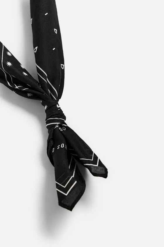 КОМБИНИРОВАННАЯ БАНДАНА С ПРИНТОМ