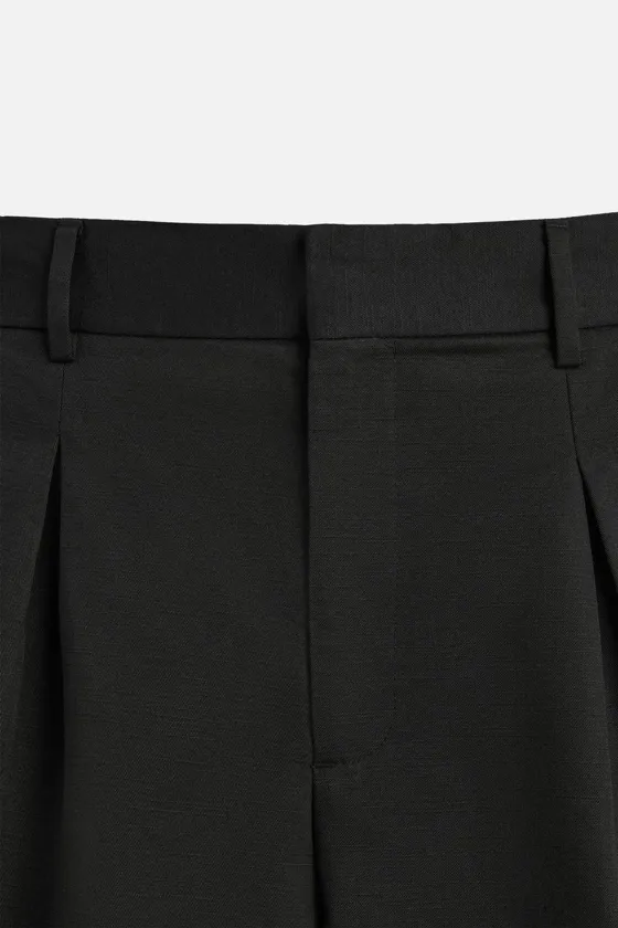 ШОРТЫ ИЗ ХЛОПКА И ЛЬНА СО СКЛАДКАМИ