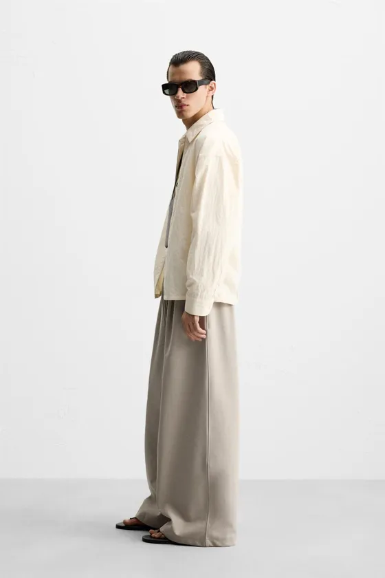 ДЖОГГЕРЫ WIDE-LEG ИЗ ВЫСОКОТЕХНОЛОГИЧНОЙ ТКАНИ