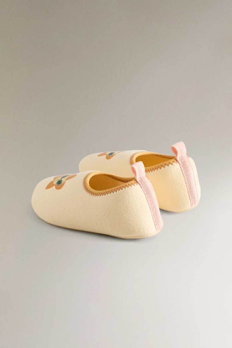 Детские тапочки