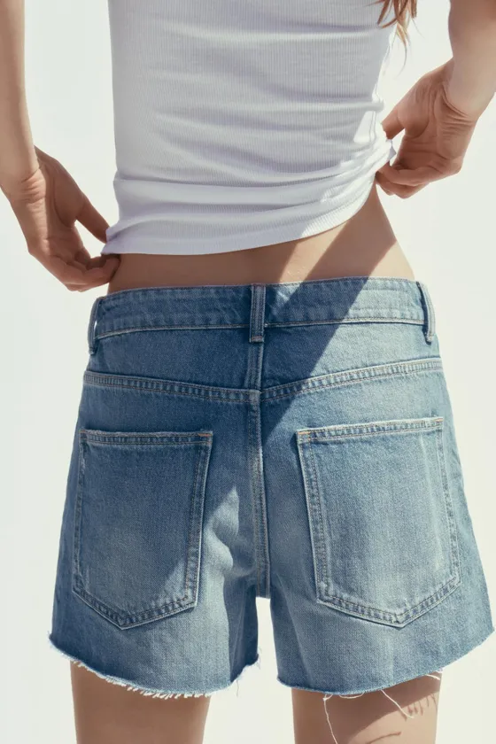 УКОРОЧЕННЫЕ ДЖИНСОВЫЕ ШОРТЫ TRF BAGGY С НИЗКОЙ ПОСАДКОЙ