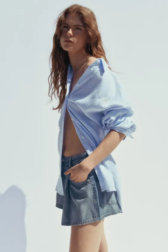 ДЖИНСОВЫЕ ШОРТЫ С ЗАЩИПАМИ