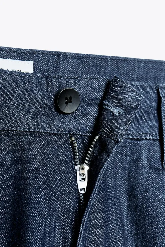 ДЖИНСОВЫЕ БРЮКИ TRF С ЗАЩИПАМИ