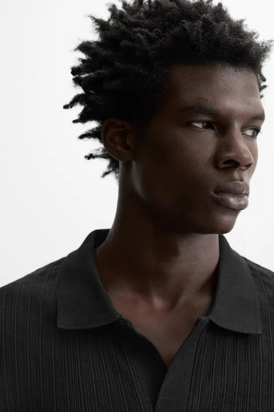 ПОЛО ИЗ РЕЛЬЕФНОЙ ТКАНИ В РУБЧИК