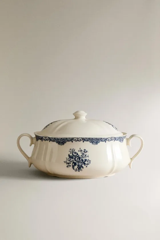 сервировочная супница из фаянса с цветочным рисунком