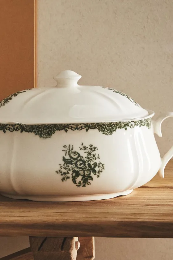 сервировочная супница из фаянса с цветочным рисунком