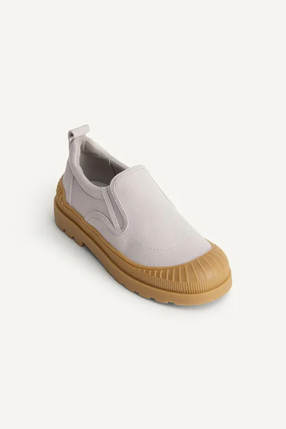 cttn snkrs 14