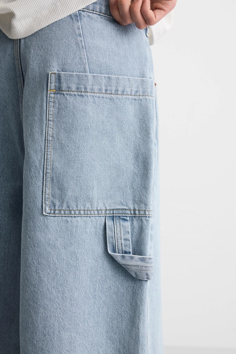 Джинсовые бермуды свободного кроя