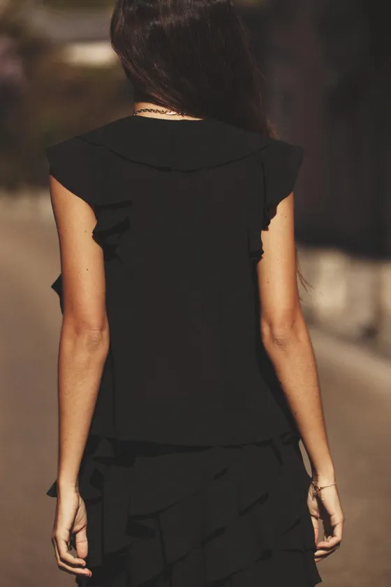 БЛУЗА С ВОЛАНАМИ