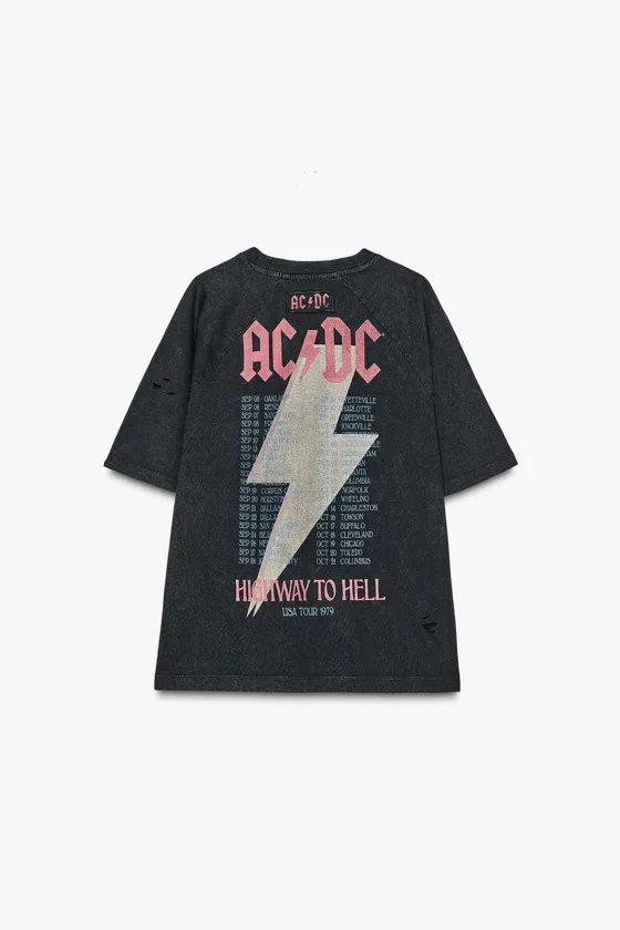 ФУТБОЛКА ©AC/DC ИЗ ТКАНИ С ЭФФЕКТОМ ПОТЕРТОСТИ