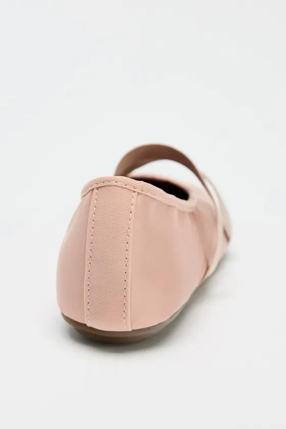 ЭЛАСТИЧНЫЕ БАЛЕТКИ