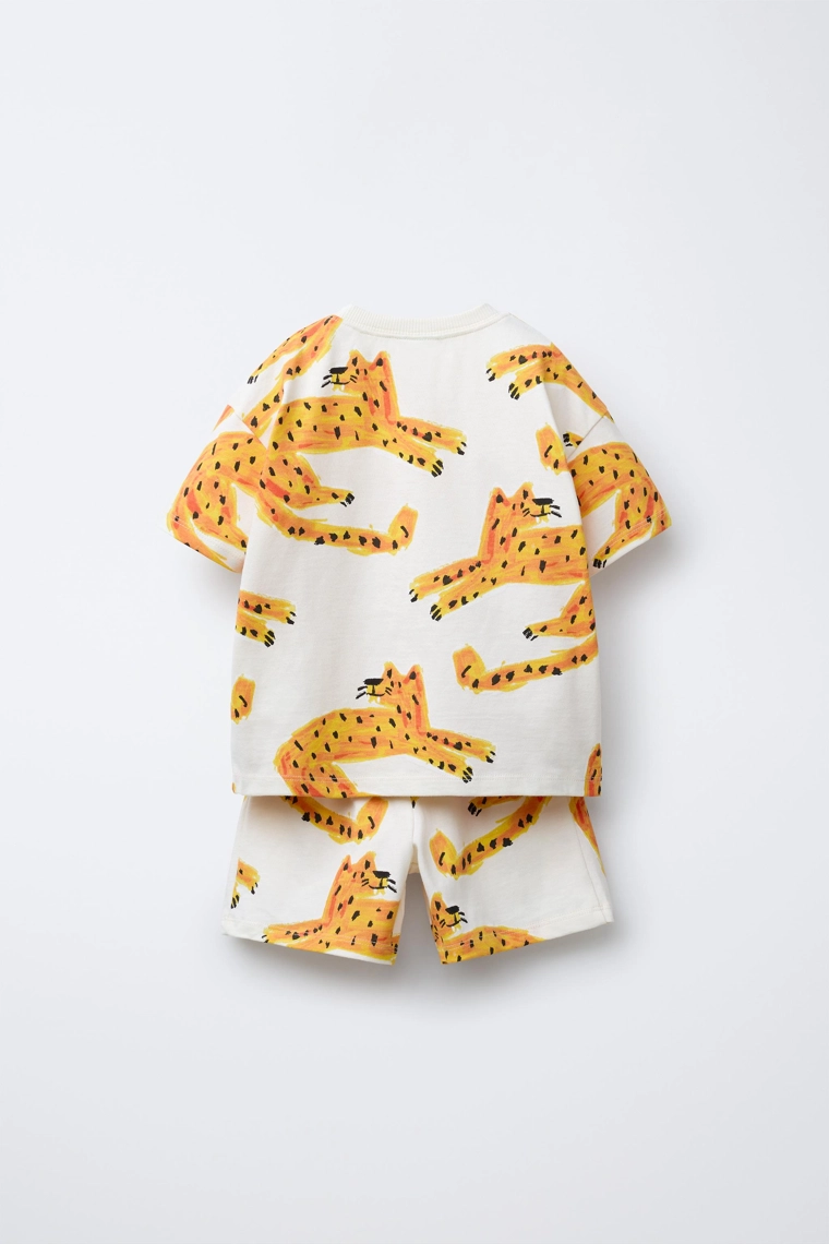 Комплект футболка с тигром и бермуды