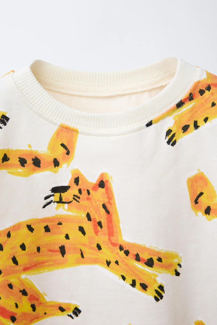 Комплект футболка с тигром и бермуды