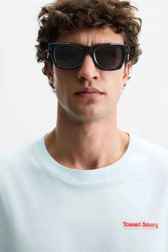 ФУТБОЛКА С КОНТРАСТНЫМ ПРИНТОМ