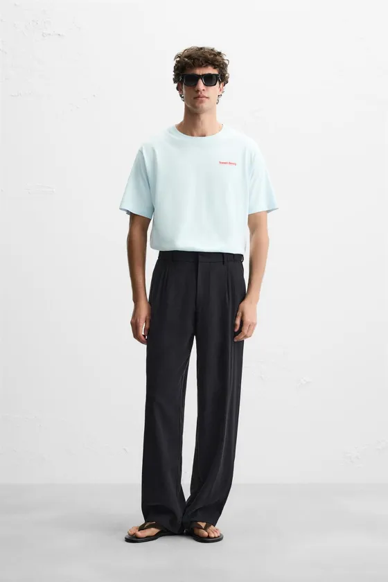 ФУТБОЛКА С КОНТРАСТНЫМ ПРИНТОМ