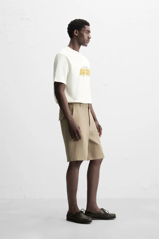 ФУТБОЛКА С КОНТРАСТНЫМ ПРИНТОМ