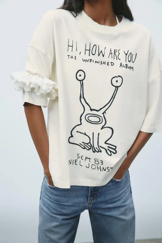 ФУТБОЛКА ИЗ ТКАНИ С ЭФФЕКТОМ ПОТЕРТОСТИ С ПРИНТОМ DANIEL JOHNSTON