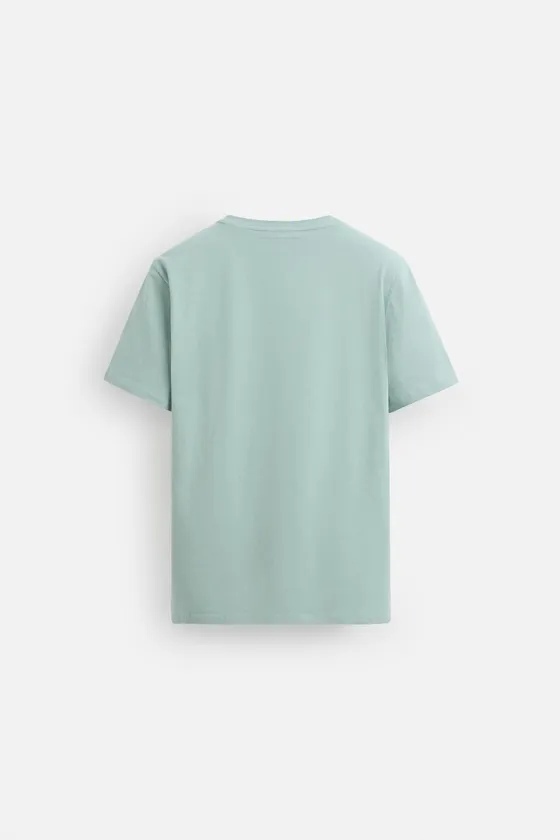 БАЗОВАЯ ФУТБОЛКА SLIM FIT