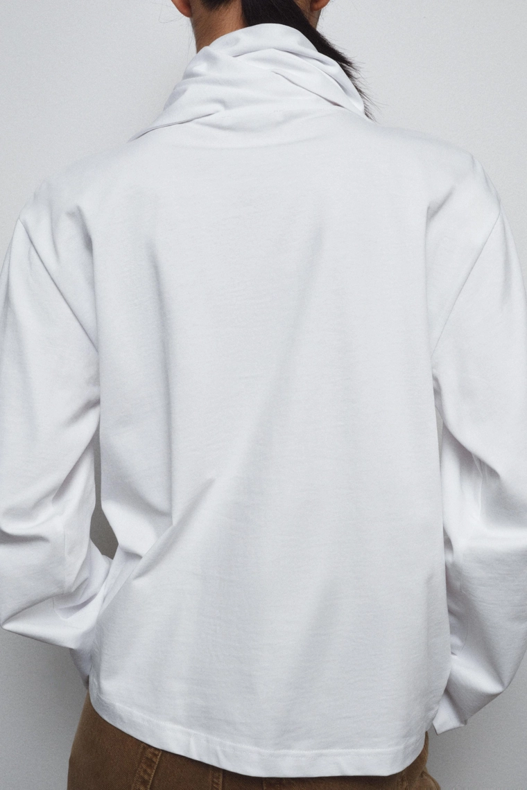 Футболка из плотного хлопка с бантом