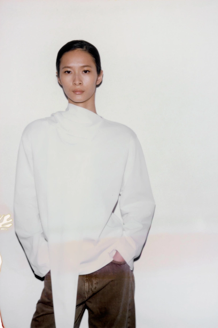 Футболка из плотного хлопка с бантом