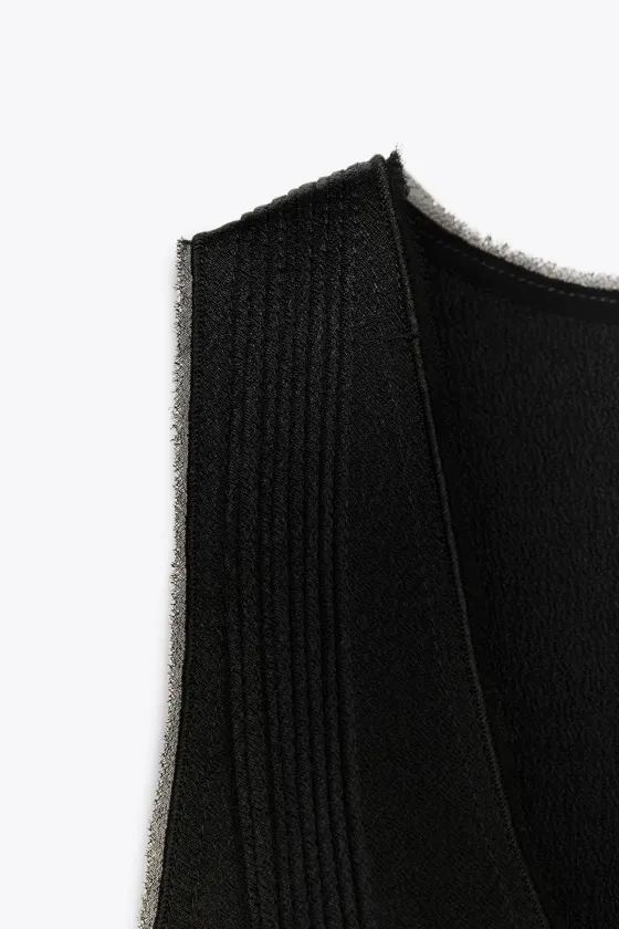 ТОП С ЗАЩИПАМИ БЕЗ РУКАВОВ — ZW COLLECTION