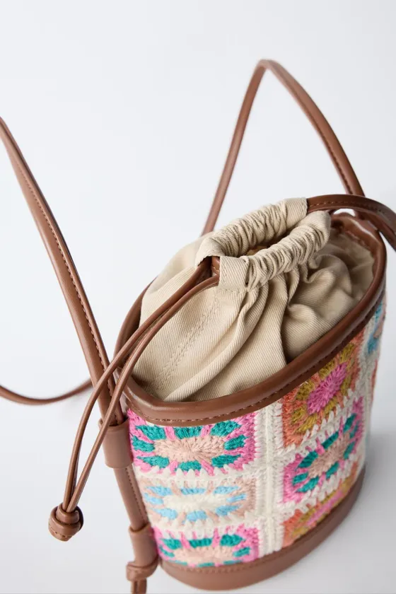 СУМКА С КРУЖЕВОМ КРОШЕ