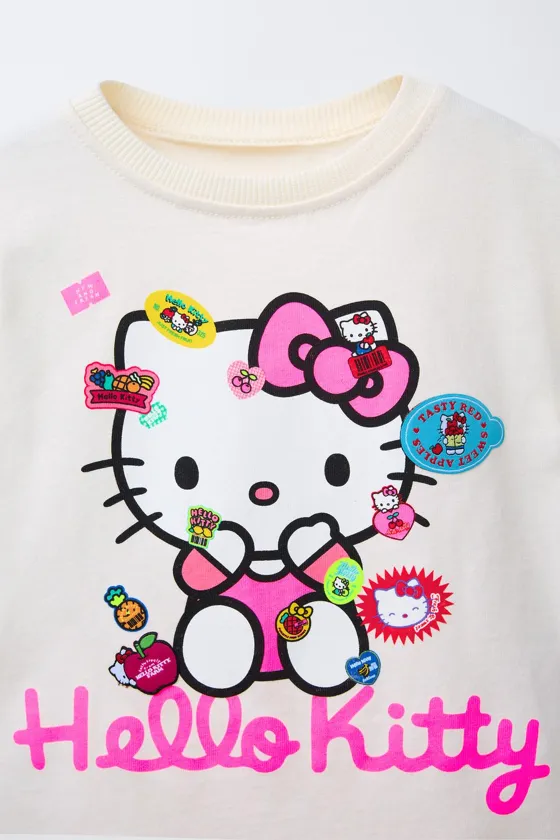 ФУТБОЛКА С НАШИВКАМИ HELLO KITTY © SANRIO