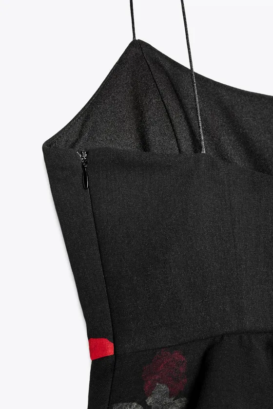 ТОП ИЗ ТКАНИ С ЦВЕТОЧНЫМ ПРИНТОМ С ВОЛАНАМИ