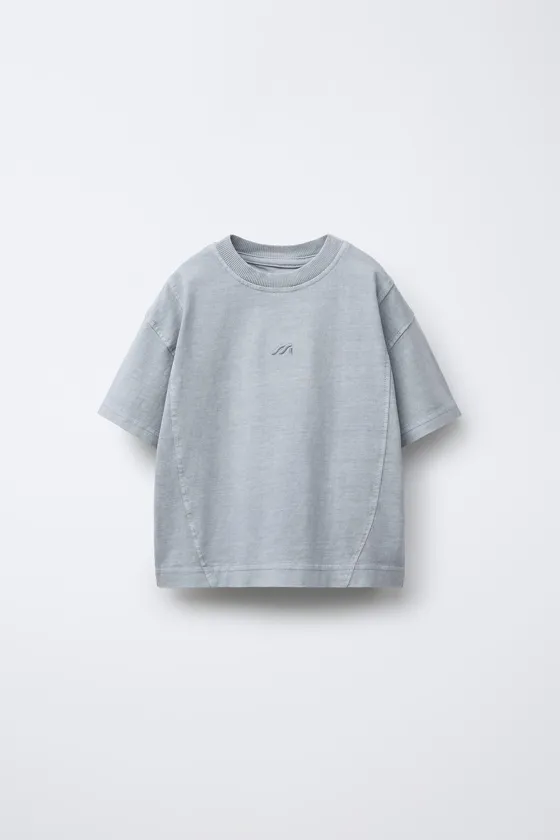 ФУТБОЛКА GARMENT DYE С ВЫШИТЫМ ЛОГОТИПОМ