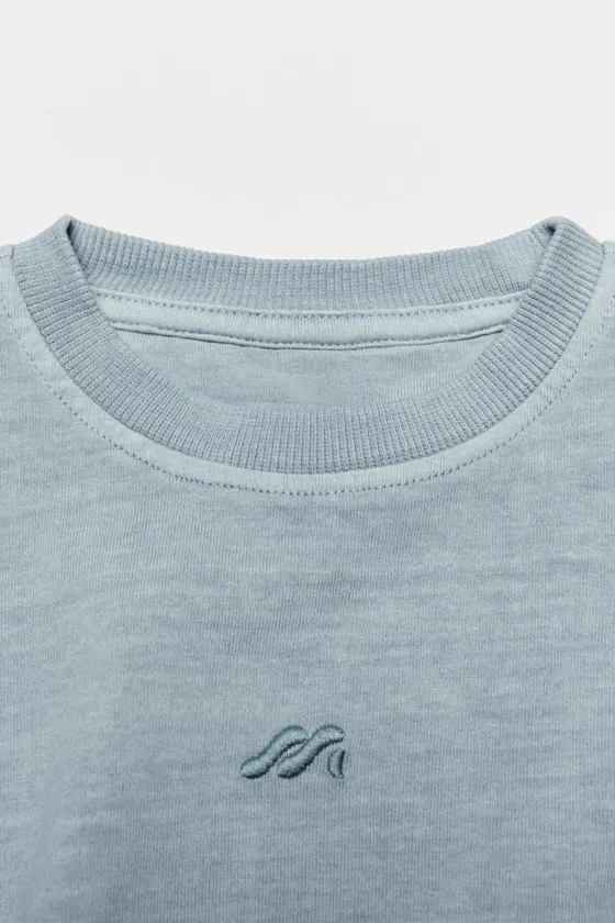 ФУТБОЛКА GARMENT DYE С ВЫШИТЫМ ЛОГОТИПОМ