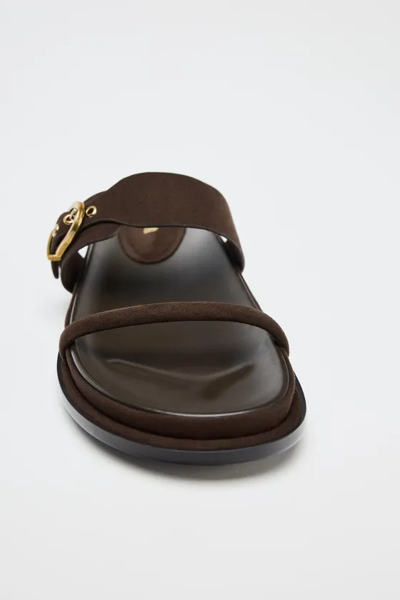 БОСОНОЖКИ С ПРЯЖКАМИ