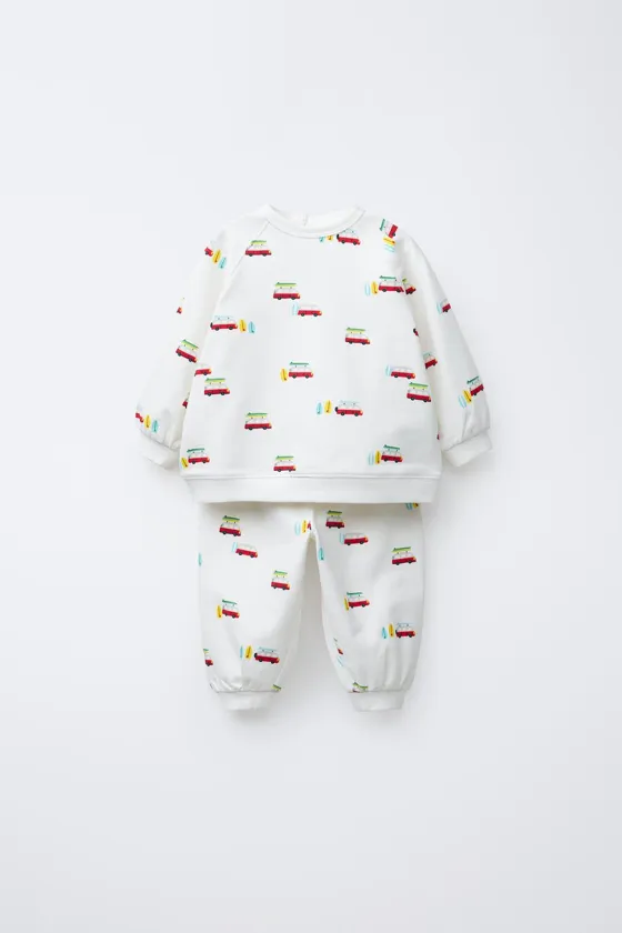 КОМПЛЕКТ ИЗ ТОЛСТОВКИ И БРЮК С ПРИНТОМ