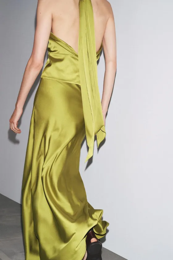 АТЛАСНАЯ ЮБКА МИДИ