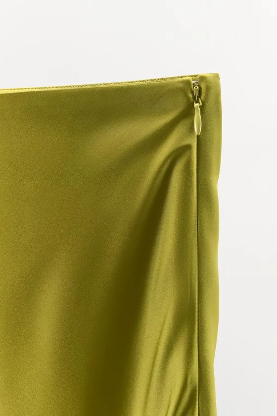 АТЛАСНАЯ ЮБКА МИДИ