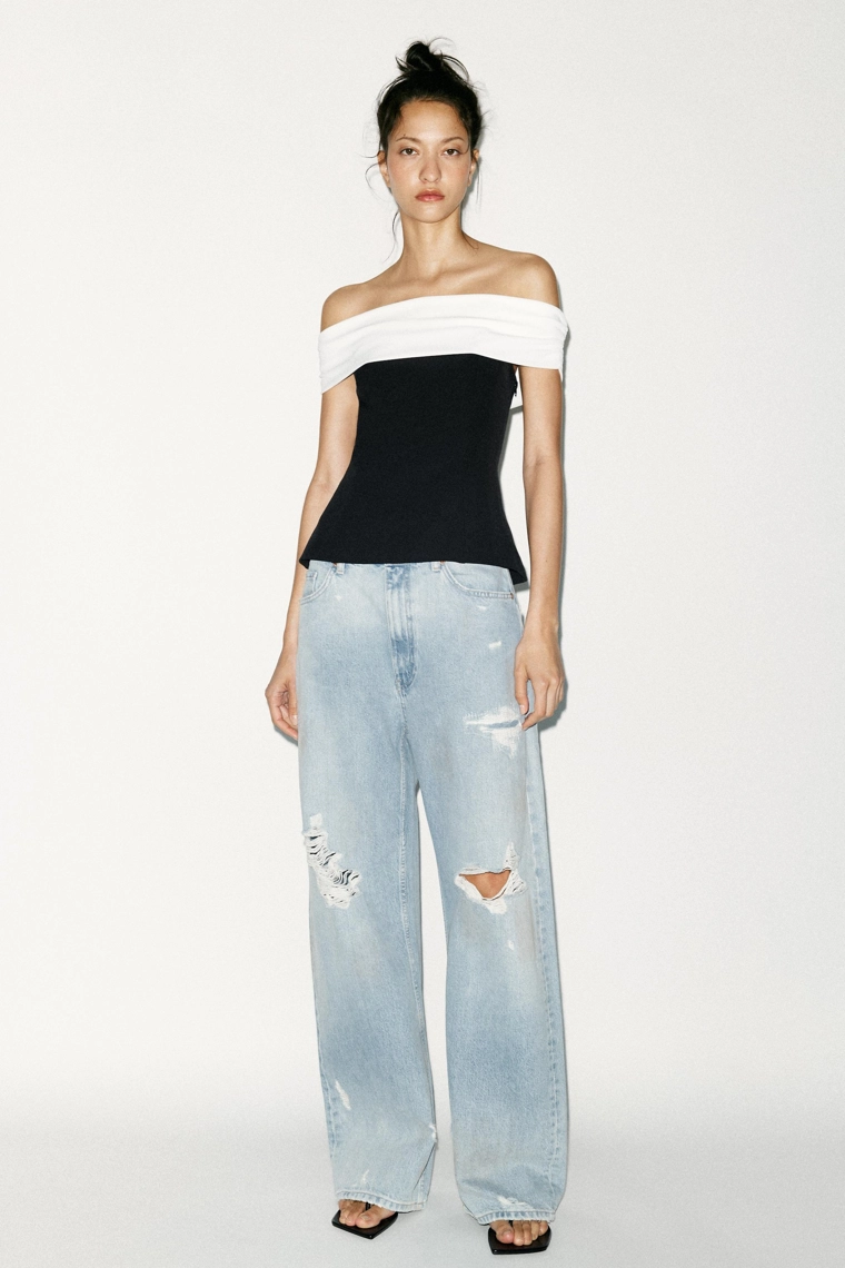 Топ с открытыми плечами и контрастными вставками zara