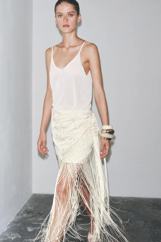 ЮБКА-ПАРЕО С ВЫШИВКОЙ И БАХРОМОЙ