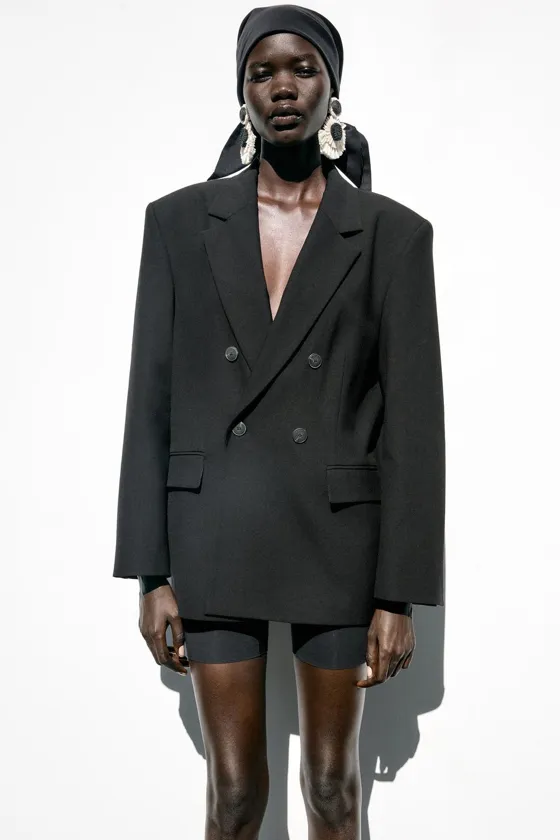 БЛЕЙЗЕР OVERSIZE С ПОДПЛЕЧНИКАМИ