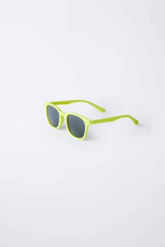 СОЛНЦЕЗАЩИТНЫЕ ОЧКИ