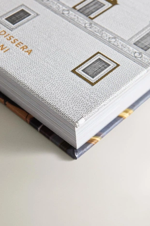 Книга INSIDE MILAN- Заказать в России