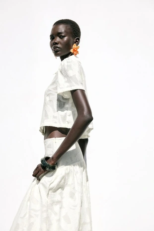 Укороченная рубашка из рельефной ткани- Заказать в России