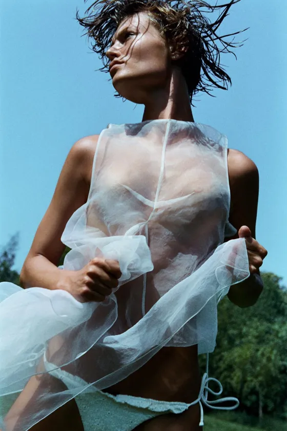 ПЛАТЬЕ ОБЪЕМНОГО КРОЯ ИЗ ОРГАНЗЫ — ZW COLLECTION