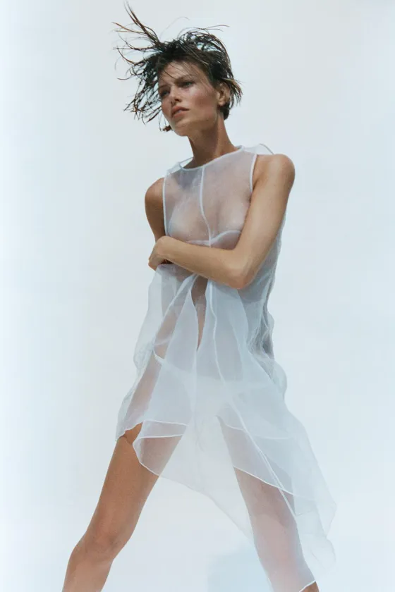 ПЛАТЬЕ ОБЪЕМНОГО КРОЯ ИЗ ОРГАНЗЫ — ZW COLLECTION