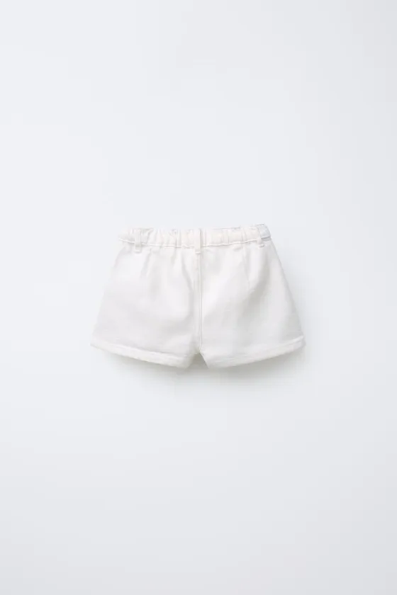 ДЖИНСОВЫЕ ШОРТЫ С КОНТРАСТНОЙ ВЫШИВКОЙ