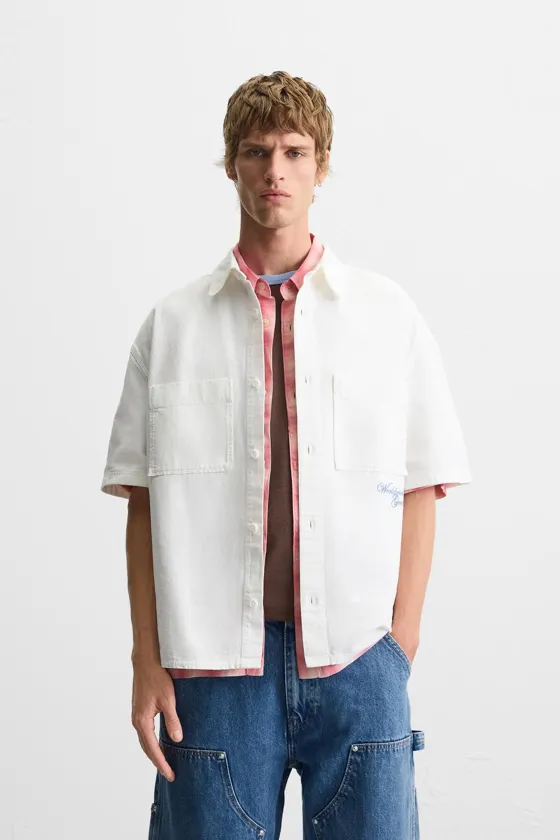 РУБАШКА С КОНТРАСТНОЙ ВЫШИВКОЙ