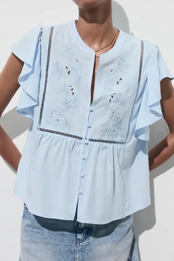 РУБАШКА С КОРОТКИМИ РУКАВАМИ И ВОЛАНАМИ