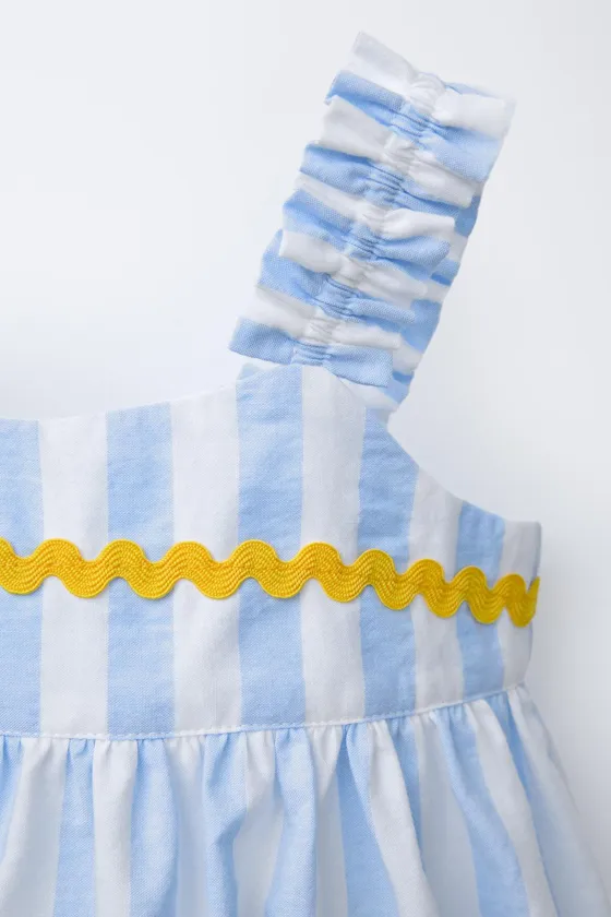ПЛАТЬЕ В ПОЛОСКУ С ВОЛНИСТОЙ ДЕТАЛЬЮ CASA LAWA © X ZARA KIDS