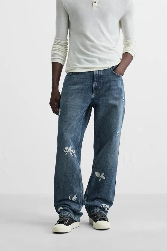 ДЖИНСЫ  С ВЫШИВКОЙ