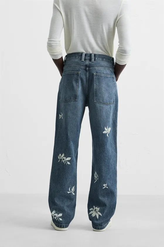 ДЖИНСЫ RELAXED FIT С ВЫШИВКОЙ
