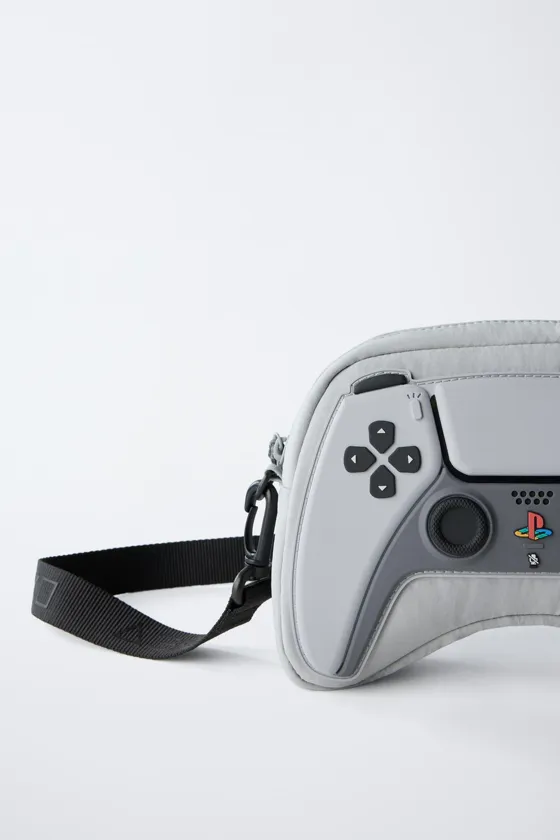СУМКА С ПЛЕЧЕВЫМ РЕМНЕМ И ПЛЕЧЕВЫМ РЕМНЕМ PLAYSTATION™ 30